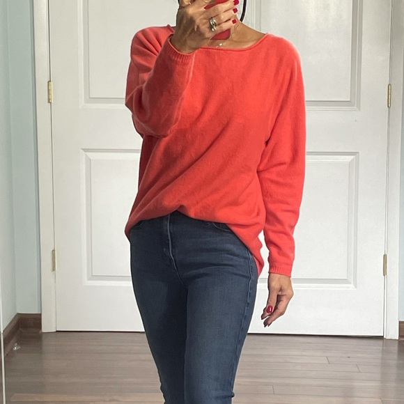 Neiman Marcus Neon Orange 100% Cashmere Long Sleeves High Low Sweater - Picture 2 of 12